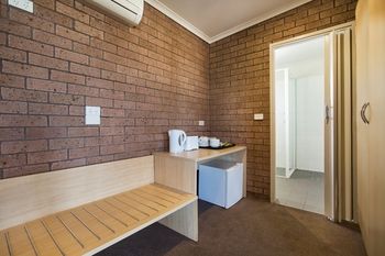 Colyton Hotel - Accommodation Noosa 26
