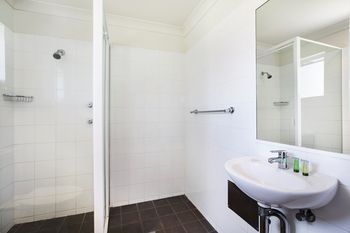 Colyton Hotel - Accommodation Noosa 30