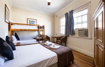 Pymble Hotel - Accommodation Noosa 2