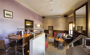 Pymble Hotel - Accommodation Noosa 6