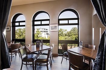 Pymble Hotel - Accommodation Noosa 8