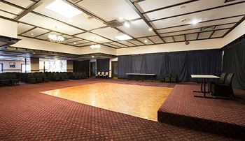 Parkway Hotel - Accommodation Noosa 0
