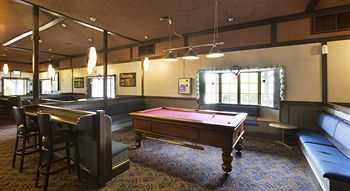 Parkway Hotel - Accommodation Noosa 5