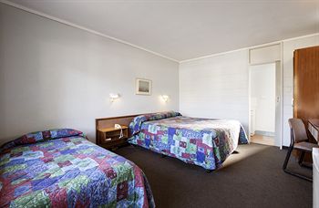 Parkway Hotel - Accommodation Noosa 13