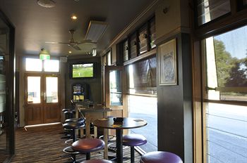 The Bayview Hotel - Accommodation Noosa 1