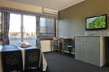 The Bayview Hotel - Accommodation Noosa 11