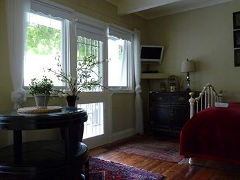 Brentwood Accommodation - Accommodation Noosa 4