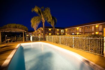 Best Western Bluegum Motel - Accommodation Noosa 1