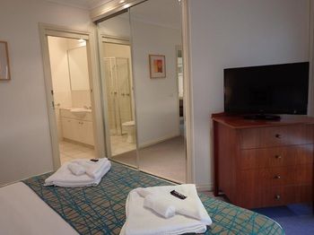 Apartments @ Kew Walpole Gardens - Kew Serviced Townhouses - Accommodation Noosa 20