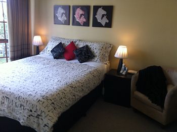 Australian Home Away @ Doncaster Elgar - Accommodation Noosa 4
