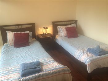 Australian Home Away @ East Doncaster Andersons Creek 1 - Accommodation Noosa 4