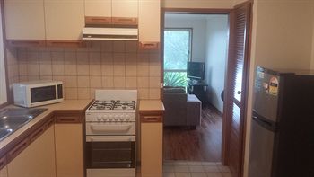 Australian Home Away @ East Doncaster Andersons Creek 1 - Accommodation Noosa 11