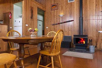 Eagleview Resort - Accommodation Noosa 7