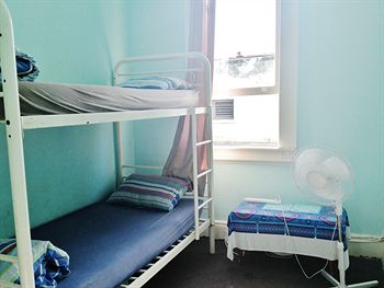 Bondi Shores - Hostel - Accommodation Noosa 11