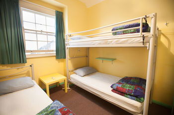 Eva's Backpackers - Accommodation Noosa 14