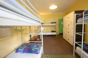 Eva's Backpackers - Accommodation Noosa 19