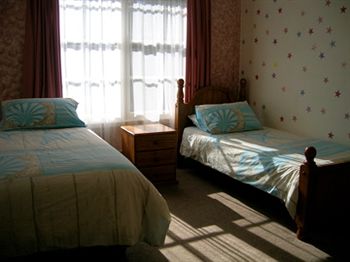 Australian Home Away @ Doncaster Grange Park - Accommodation Noosa 2