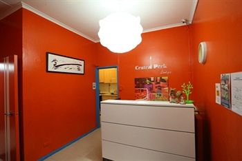 Central Perk Lodge - Accommodation Noosa 0