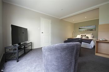 The Edgewater Bed & Breakfast - Accommodation Noosa 27
