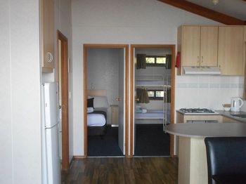 Two Shores Holiday Village - Accommodation Noosa 6