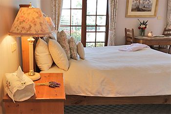 Strathearn Park Lodge - Accommodation Noosa 2