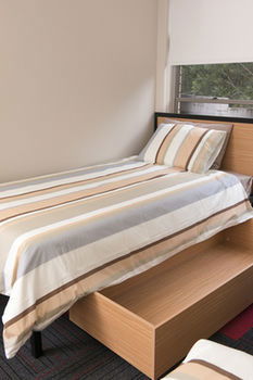 Sydney Student Living - Hostel - Accommodation Noosa 17