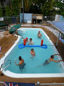 Palm Court Budget Motel Hostel/Backpackers - Accommodation Noosa 11