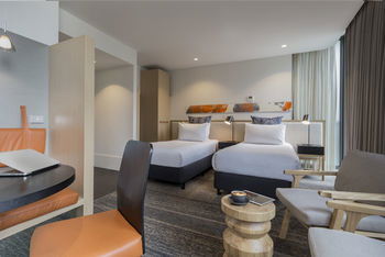 Brady Hotels - Accommodation Noosa 34