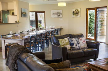 Burncroft Guest House - Accommodation Noosa 9