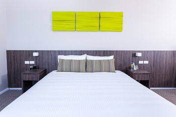 Ibis Styles The Entrance - Accommodation Noosa 8
