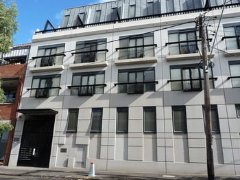 Australian Home Away @ Market Square Melbourne - Accommodation Noosa 2