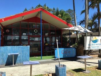 El Lago Waters Tourist Park - Accommodation Noosa 1