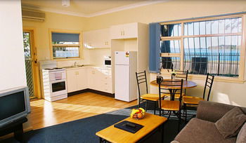 El Lago Waters Tourist Park - Accommodation Noosa 8