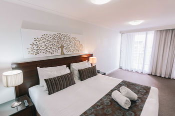 Newcastle Central Plaza - Accommodation Noosa 13