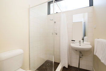 High Flyer Hotel - Accommodation Noosa 14