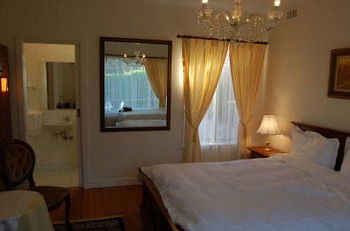 Bluebell Bed & Breakfast - Accommodation Noosa 6