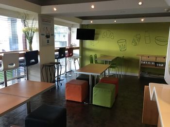 Ibis Budget Campbelltown - Accommodation Noosa 3