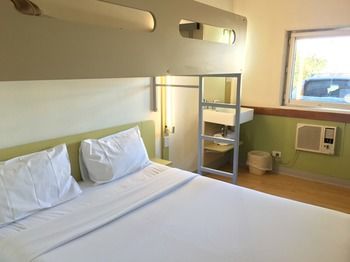 Ibis Budget Campbelltown - Accommodation Noosa 4