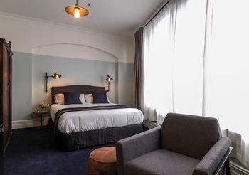 Hotel Harry, An Ascend Hotel Collection Member - Accommodation Noosa 9