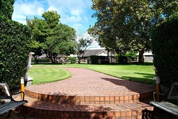 Airport Motel Sir Francis Drake - Accommodation Noosa 10