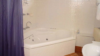 Echo Point Holiday Village - Accommodation Noosa 3