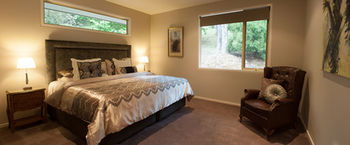 Mountain Element Retreats - Accommodation Noosa 2