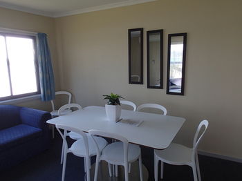 Dungowan Waterfront Apartments - Accommodation Noosa 28