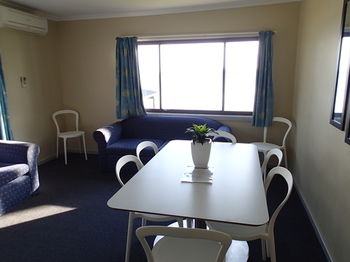 Dungowan Waterfront Apartments - Accommodation Noosa 35