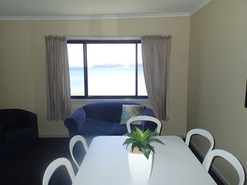 Dungowan Waterfront Apartments - Accommodation Noosa 183