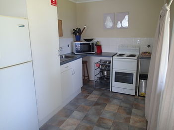 Dungowan Waterfront Apartments - Accommodation Noosa 201