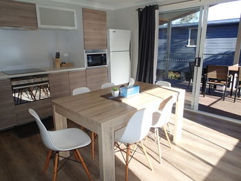 Dungowan Waterfront Apartments - Accommodation Noosa 240