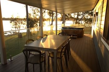 Dungowan Waterfront Apartments - Accommodation Noosa 247