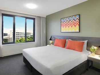 Adina Apartment Hotel Sydney Airport - Accommodation Noosa 1