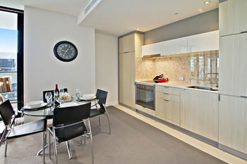 Southbank Apartments - Wrap - Accommodation Noosa 18
